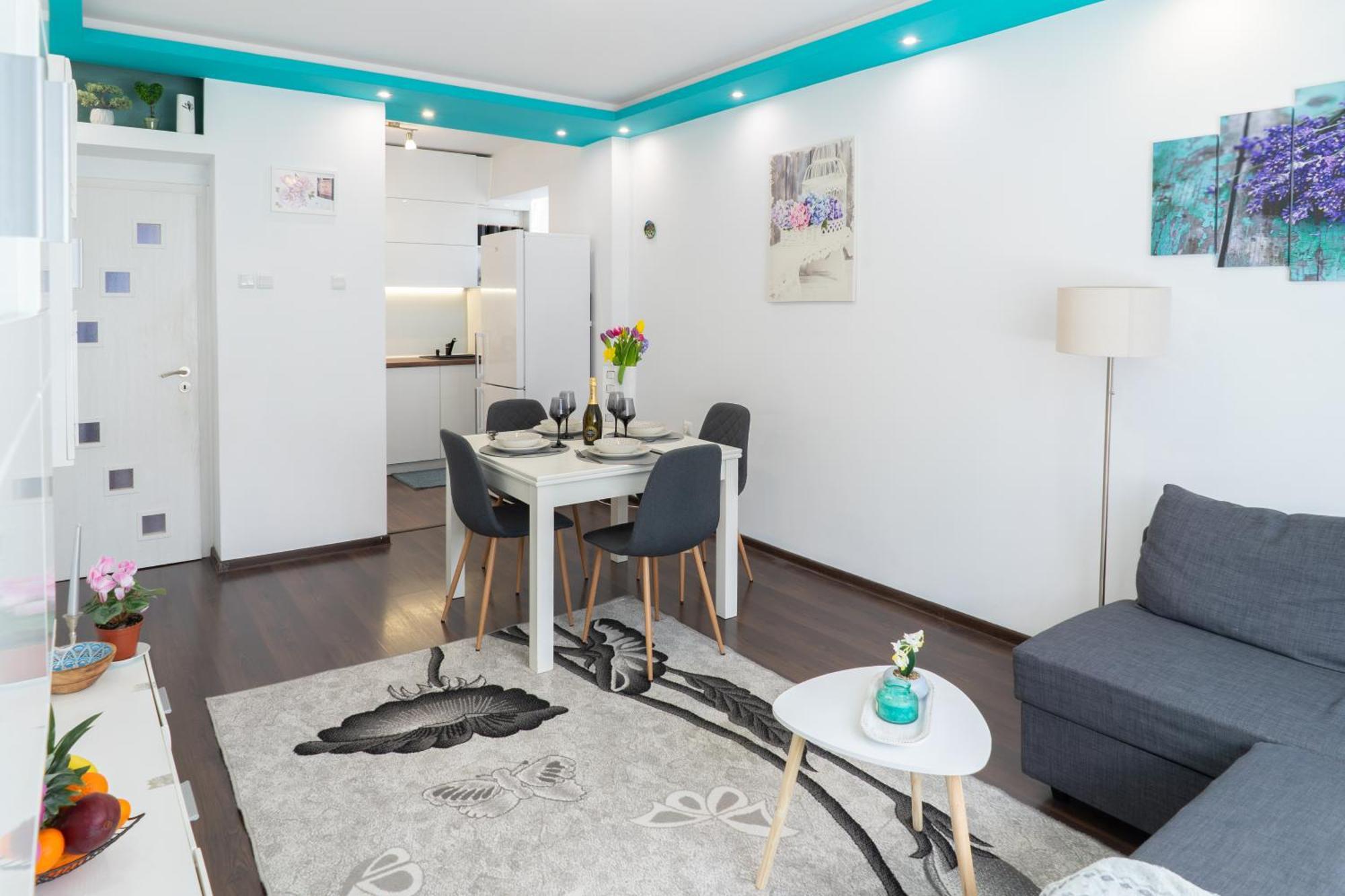 Luxury 2 Bedroom Apartment In Central Варна Экстерьер фото