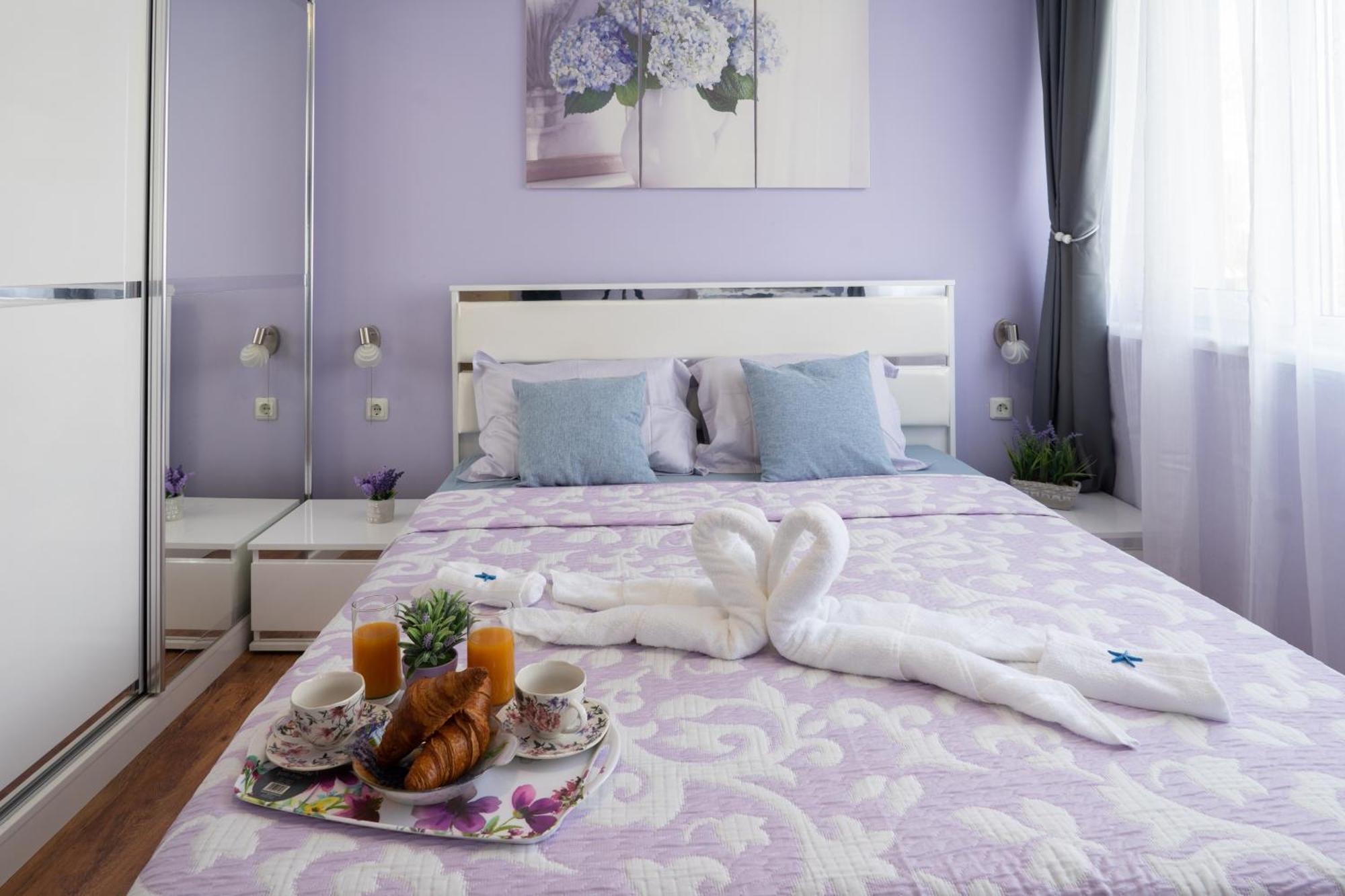 Luxury 2 Bedroom Apartment In Central Варна Экстерьер фото