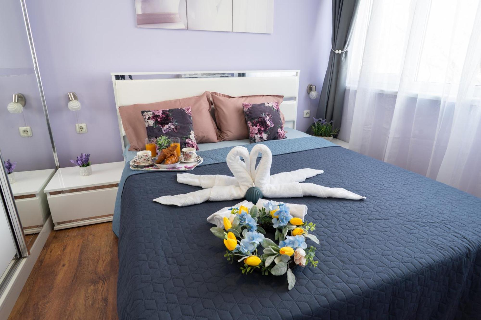 Luxury 2 Bedroom Apartment In Central Варна Экстерьер фото